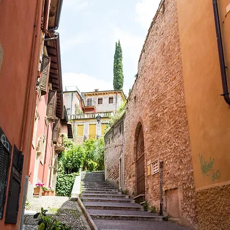 アパート Casa Corvina ヴェローナ