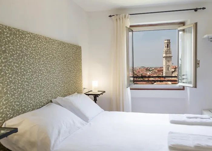 Casa Corvina アパート